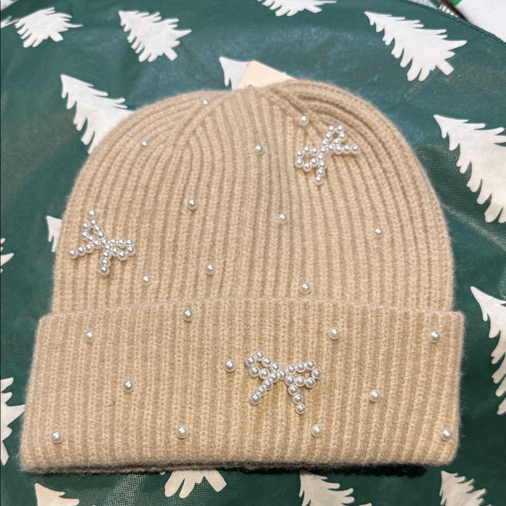 Women’s/Girls Beige Knit Beanie with Pearl Bow Accents